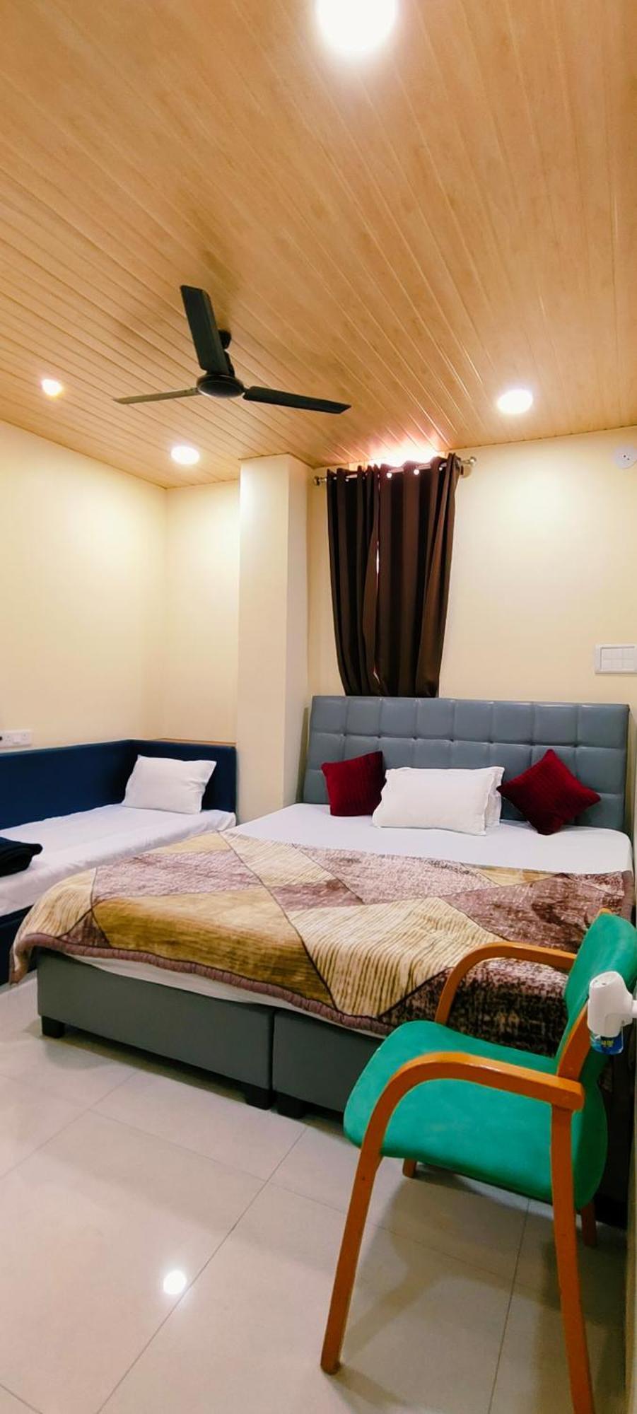 Shri Shiv Ganga Bhakt Niwas Hotel Ujjain Exterior photo